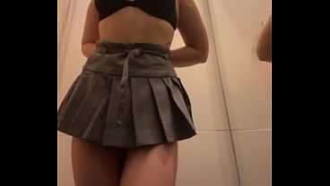 Jucielussie Slurping In Locker Room And Masturbating