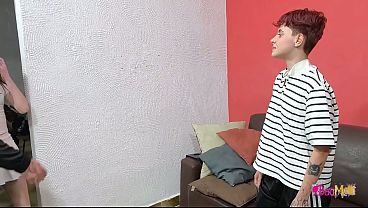 O Amigo Não Binario Do Meu Marido Me Fodeu Enquanto Ele Saiu