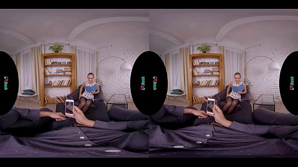 VRHUSH Kinuski Gave Her Fella Something Worth Filming