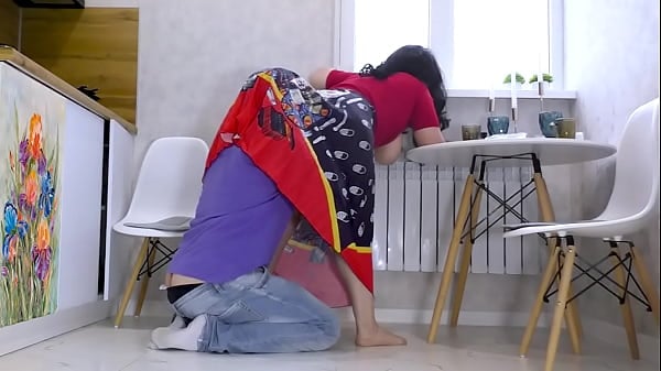 Quick Butt Fucking With Stepmother Before Lunch