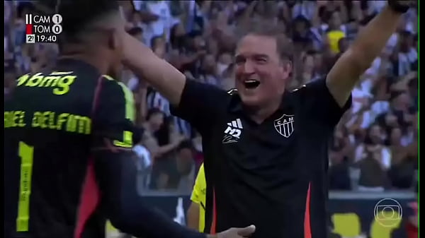 GOLAÇO DE FALTA DO HULK