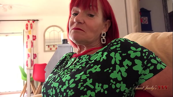 AuntJudysXXX - Your Buxom GILF Stepmommy Mrs. Linda Craves Some Fashion Advice