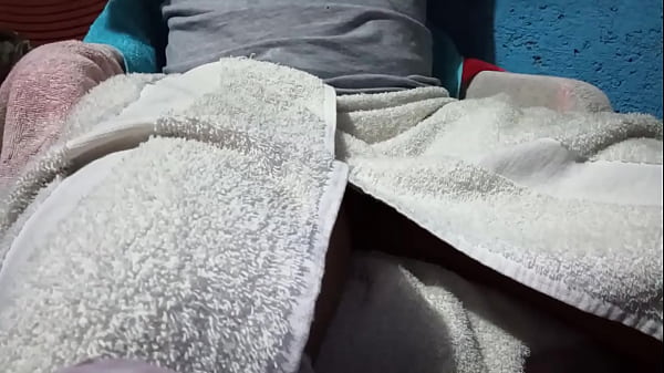 Sultry Bloke Moistens His Dick After Bath