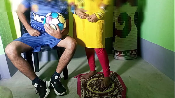 Indian XXX Gal Sex Playing Cooch Fucking With Volleyball Coach! Doll Sex MMS