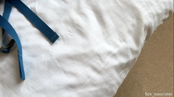 Swapping A Bed With A Coworker Ended Up With An Unexpected Slam.
