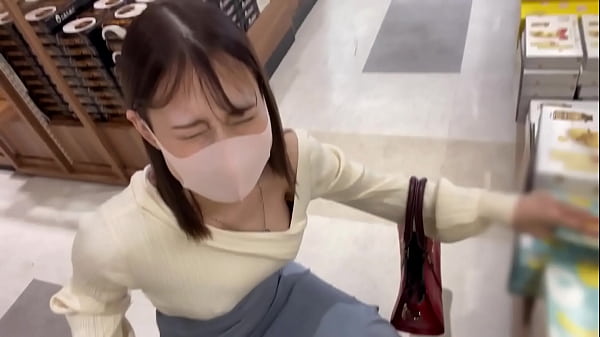 [English Dubbing] Orgasms Non-stop Sex In The Middle Of The Day With A Friend With Giant Breasts And A Massive Butt And A Great Style! Outdoor Date With Vibrator Inserted!