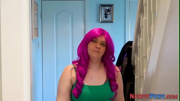 Yorkshire Geek Spooge Splashes Brit Girls Face