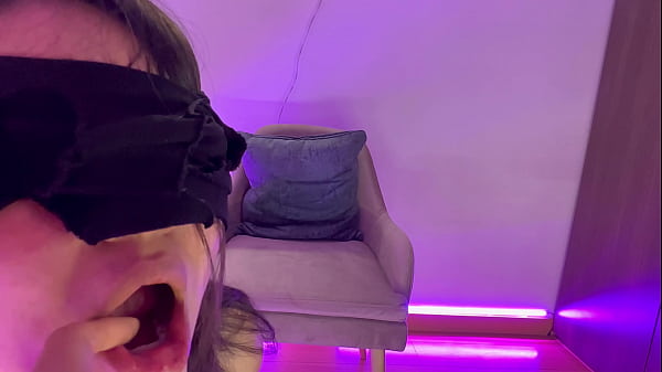 Dos Lesbianas Coquetas Jugando A Dominarse