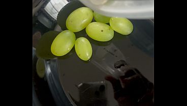 Uvas Con Mi Semen