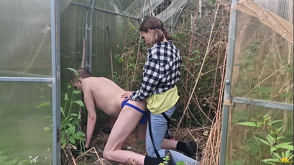 Anastasia Madam Outdoor Drill Strapon Backdoor Sissy Sasha Earth