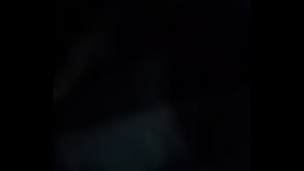 Chica Sensual En Tanga Grita Por Qué Le Duele