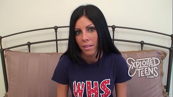 Truly Dainty And Fit Coed With Abs Gets Fingerfucked And Blows Prick