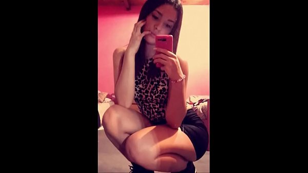 FLORENCIA: Bad Bitch*