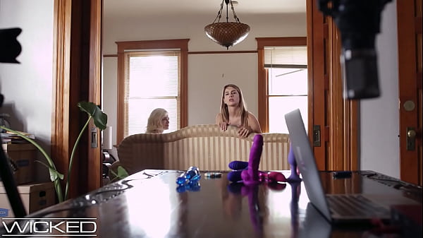 Wicked - Jane Wilde Lives Out Wild Fantasy With Hot Blonde
