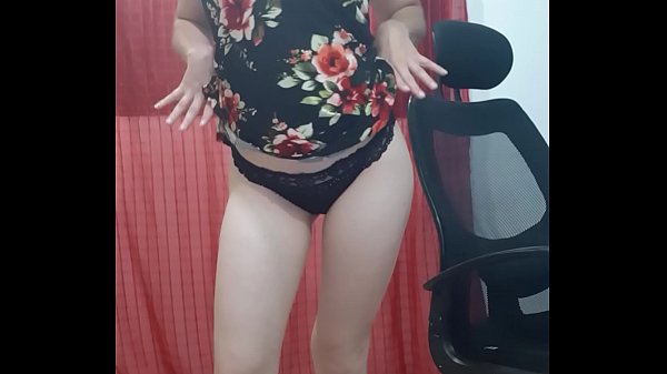 Striper Mostrando Un Poco