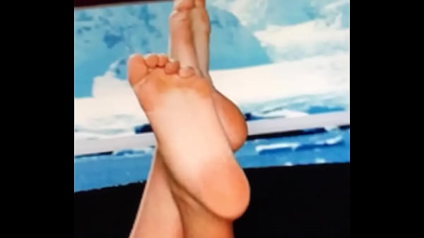 Erupting On Kate Upton’s Toes