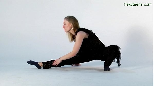 Sofya Belaya Softcore Gymnastics And Splits
