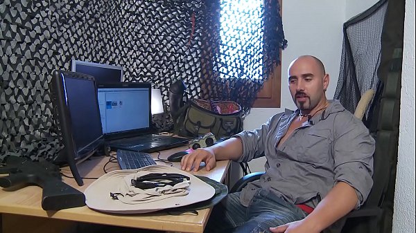 Zorras De Río Con Jeremy Fisher - Discovery Channel Parodia Español