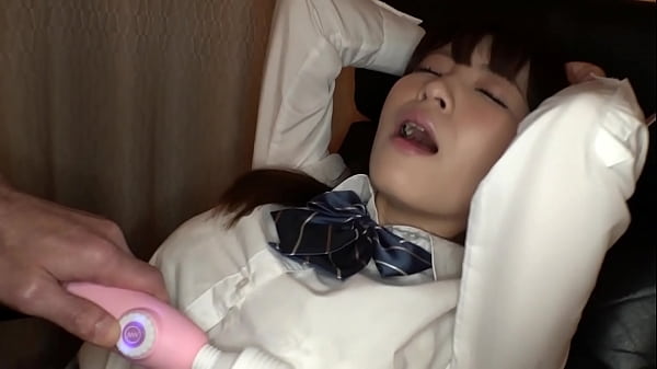 Https://bit.ly/3IpbQNE 個人撮影 体操部GカップJK びしょびしょに濡れたワイシャツからエロく透けた美乳 恥ずかしそうな表情を浮かべる 手枷で電マ攻め 気持ちヨすぎてヨダレを垂らしてデかちんおしゃぶり ハメ撮り