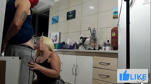 Madrasta Gostosa Na Cozinha