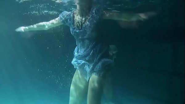 Oversized Jiggling Melons Underwater In The Pool