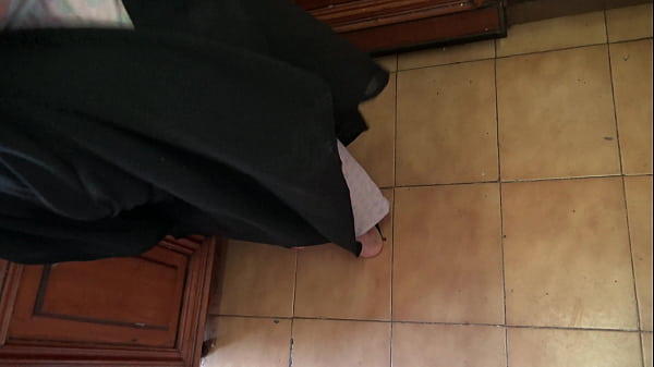 Perverted German Smashes His Muslim Maid And Explodes Inside Her