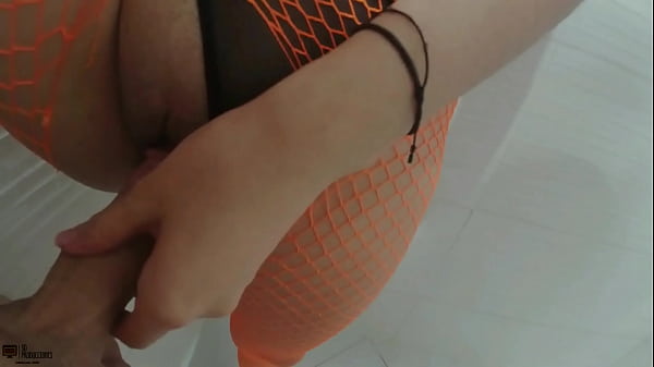 Follo A Mi Hermosa Hermanastra Mafer En La Ducha Con Sus Media De Mallas