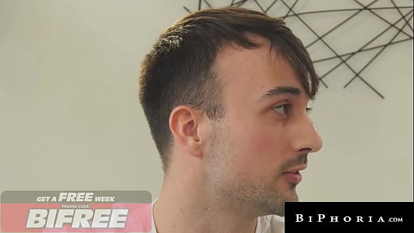 Giant Breasts, Huge Dick, Enormous Switch: Mason Lear’s Heated Step-Family 3Some Adventure