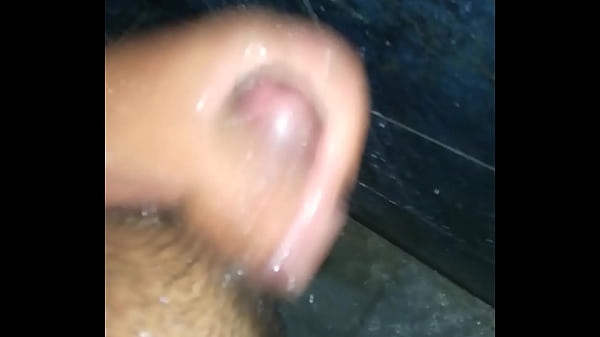 Mi Semen Salpica !!! Deja Tu Comentario !!!