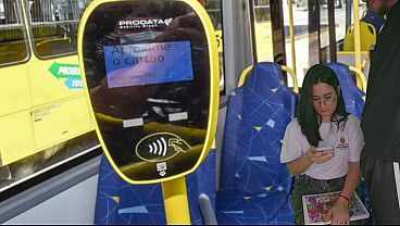 Aluna Não Resiste Ao Pau Que Viu No Ônibus Público