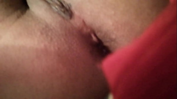 Giant Slit Kissers Pissing 18 Yo
