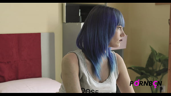 PORNBCN 4k La Joven Estefani Tarrago Se Masturba Con Un Dildo Hasta Tener Un Squirt // Porno Español - Spanish Porn - Española - Espagnol - Spraying //