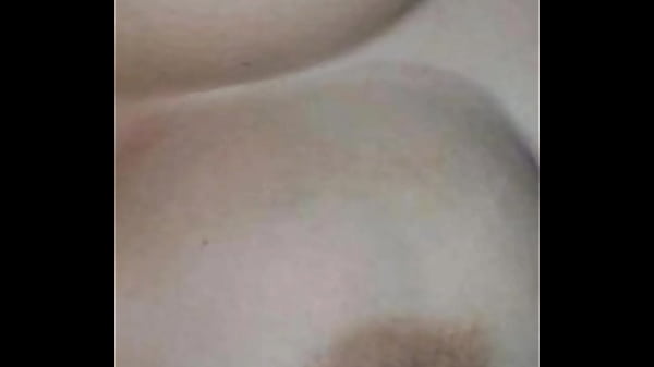 MI AMIGA EN MINI SHORT SE PONE CALIENTE EL CHAT DE WHATSAPP