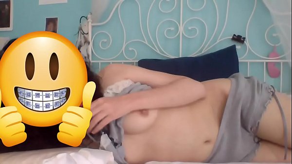 Nena Se Masturba Por Cam Para El Novio