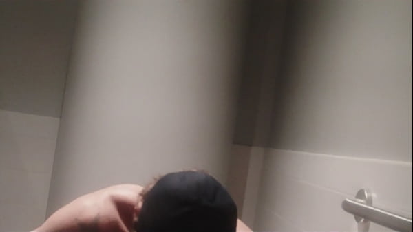 Nick Wonder Gets Sex ! Because He Goes The Distance.