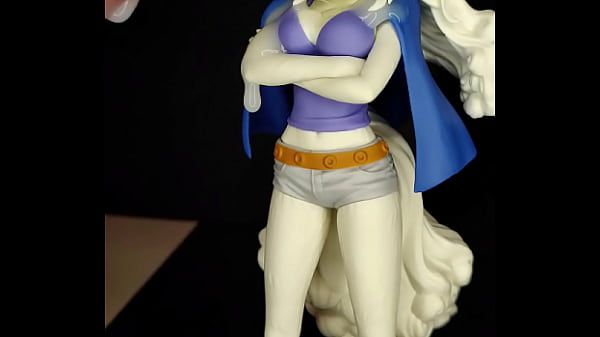 Wanda (One Piece) Figure Slow-motion