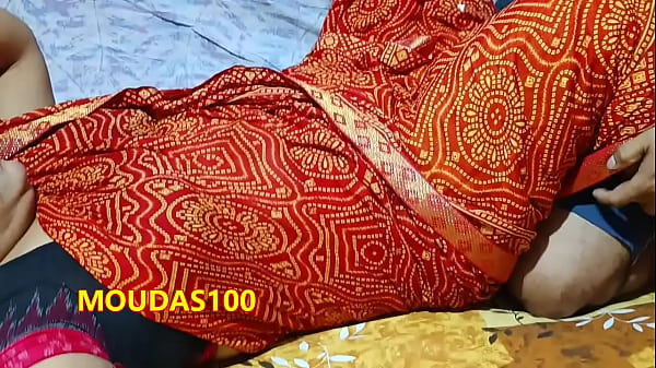 Newly Married Desi Wife Nisha In Sharee - Ravishing Bod Massage