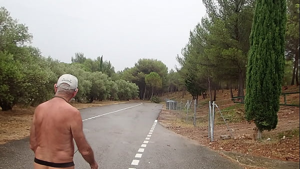 Jour De Pluie Sur Une Aire De Repos (vent)