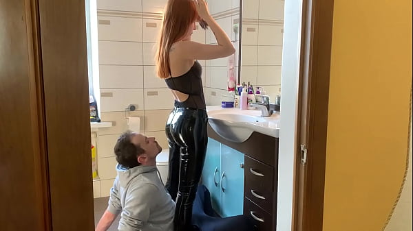 Face-Chair For Vixen Kira In Latex Heaves - Fullweight Smother Play And Butt Cherish