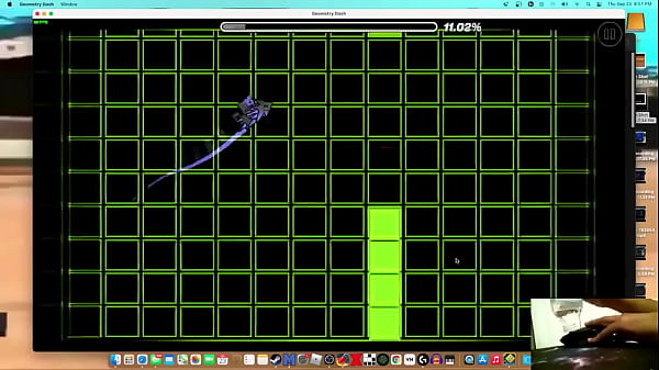 I Beat Retray With A Water Bottle! (Geometry Dash)