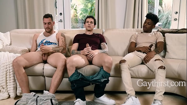 2 Straight Guys Get Lustful Looking At Porn & Call In The Gay Tenant To Get Them Off.. That Isnt, Gay Right> |