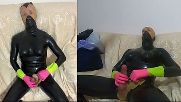 Seed Shower In Full Black Latex Rubber