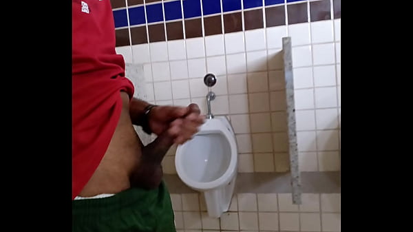 Isaias No Banheiro