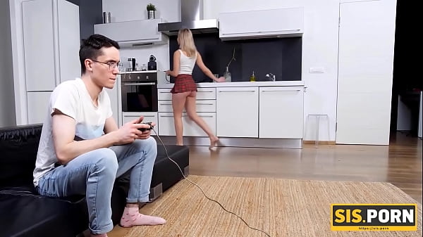 PORN. Playing Videogames With Russian Step Ter Ends With Illicit Sex