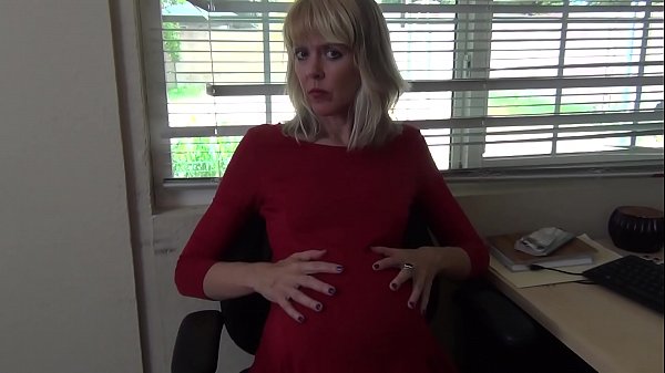 Preggo Mommy Lusts BJ