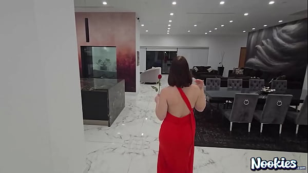 Valentine Cum-fill! Porn Newcomer Lucy Lotos POV