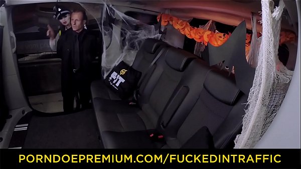 VIP SEX VAULT - Halloween Fuck With British Doll Jasmine Jae Dressed As Police Chick