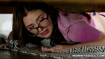 Stepmama Lexi Luna Beckonned By Her Stepkid Leana Lovings Ass And Wallops Her And They End Up Having Lesbian Sex