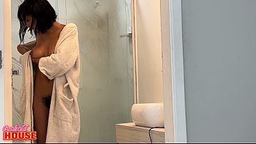 Essa Jovem Morena Fez DP Com Homem De Pau Grande E Dildo Enorme