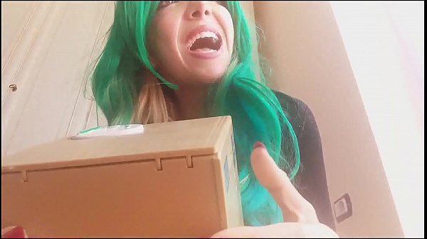 A Stunning Spell Made Me Become A Giantess In Heat